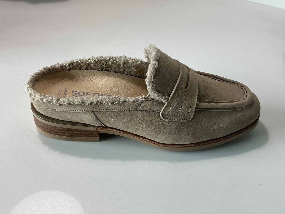 Gretal Velour Mule, Size 37